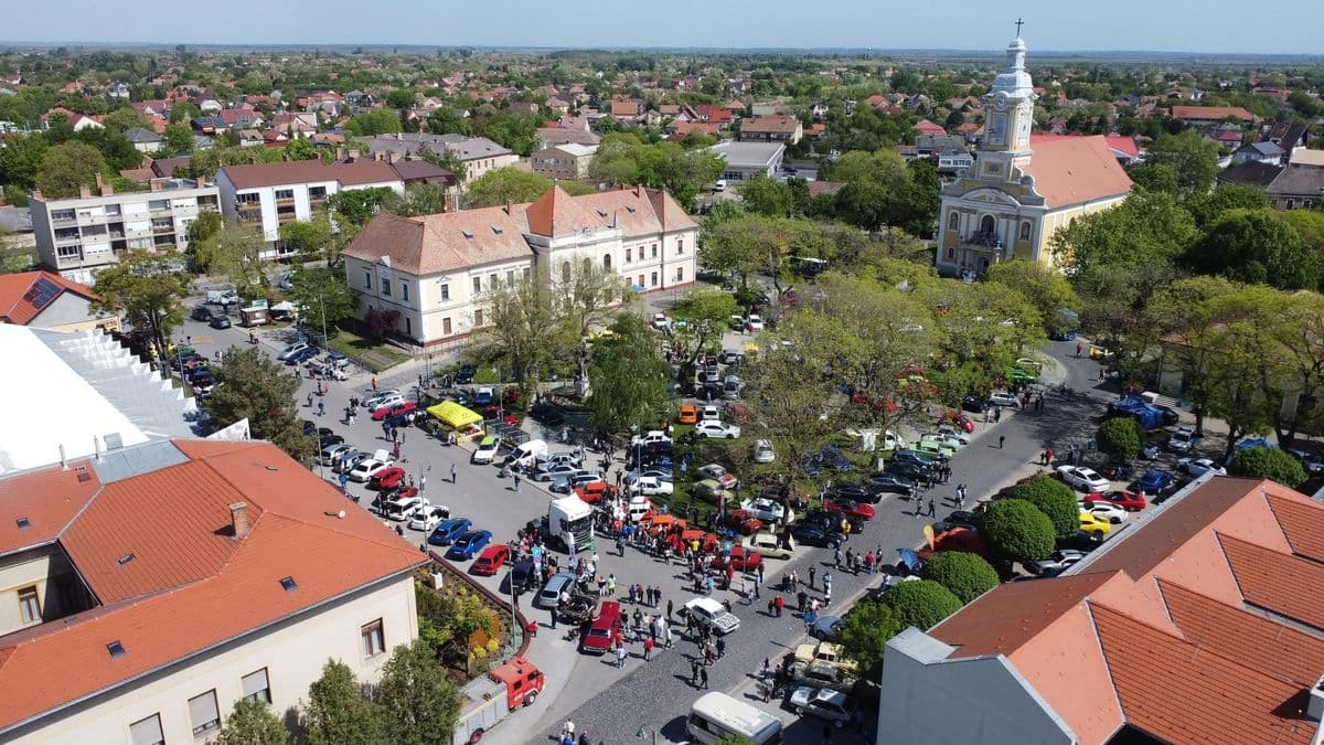 II. Abonyi Young- és Oldtimer találkozó